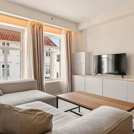 Dinbnb I Luxury Behind Bryggen I Renovated 2024 아파트 베르겐