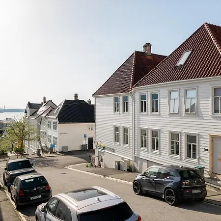 Dinbnb I Luxury Behind Bryggen I Renovated 2024 * 베르겐